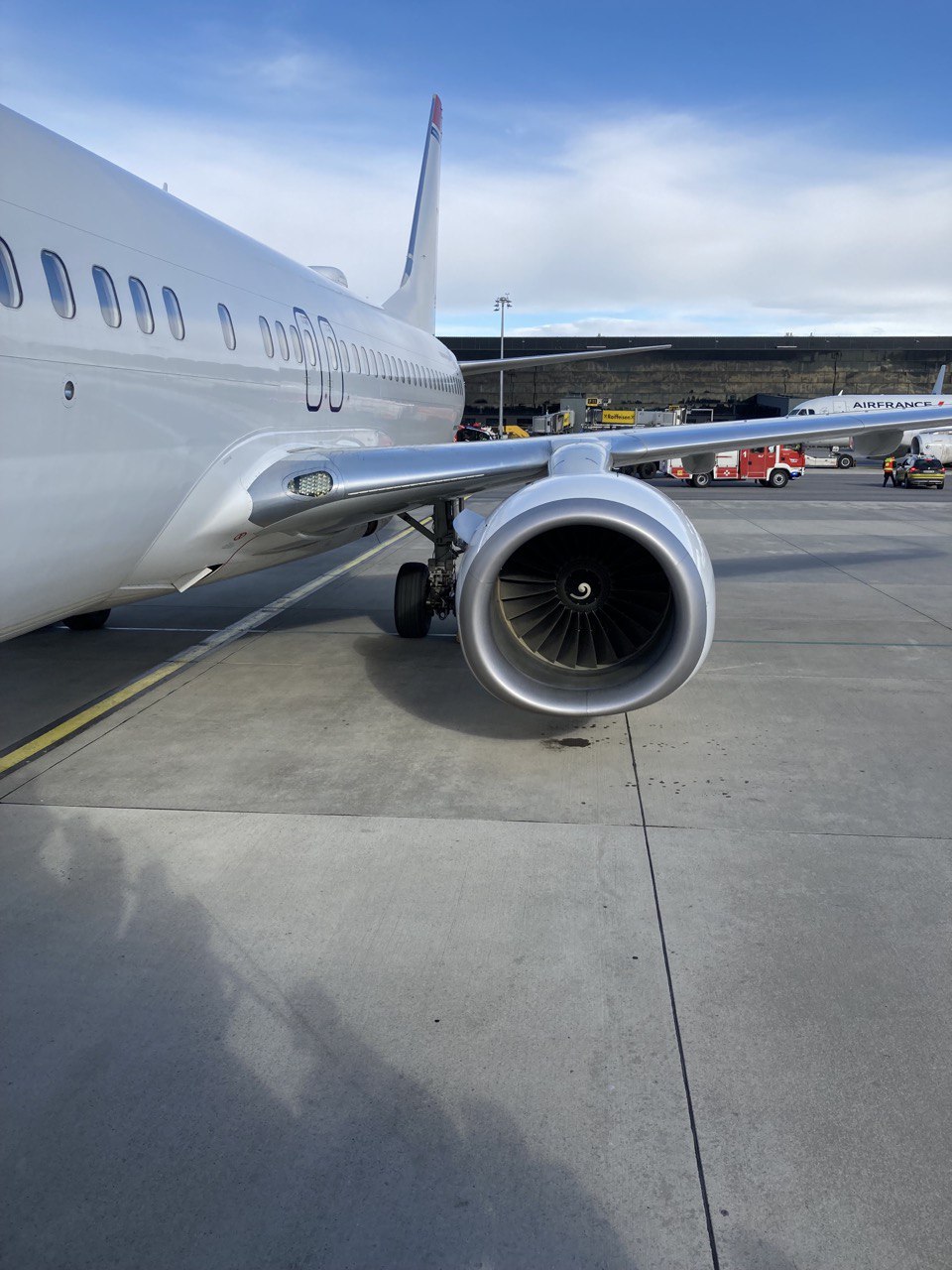 b737-800-engine